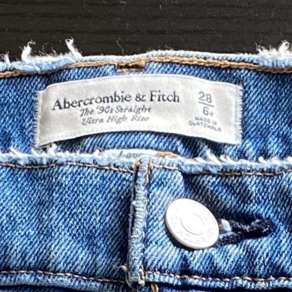 Abercrombie & Fitch Jeans Womens 6 Blue 90s Straight Ultra High Rise Distressed - Picture 3 of 9